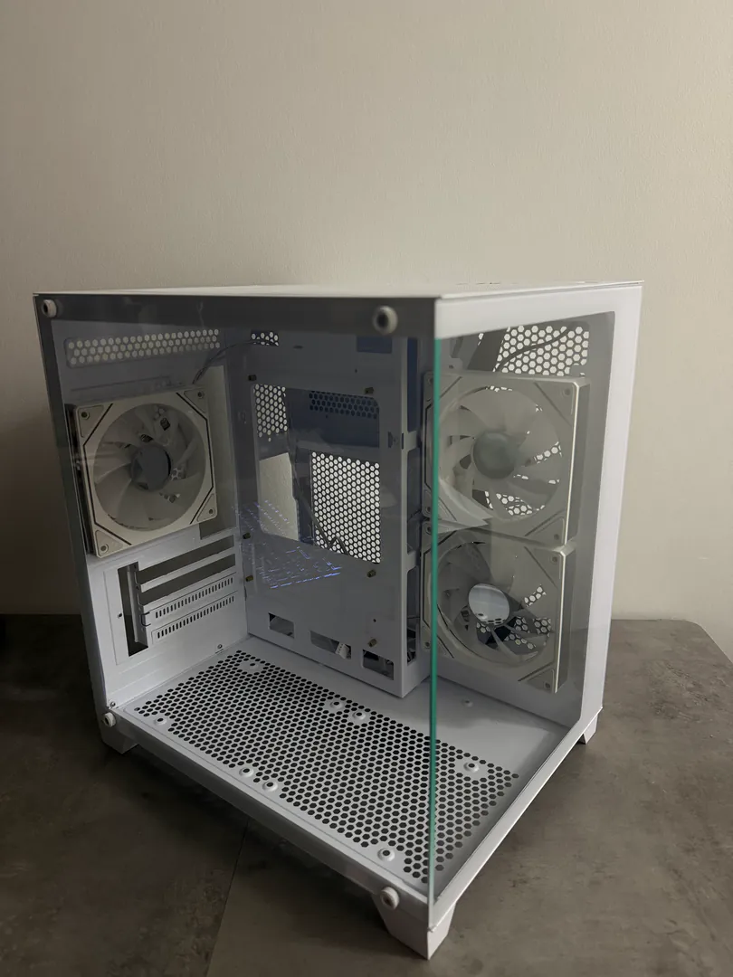 Gaming PC case + seven fans — photo 1