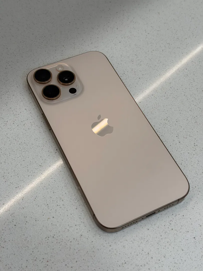 iPhone 16 Pro Max 512 gb — photo 1
