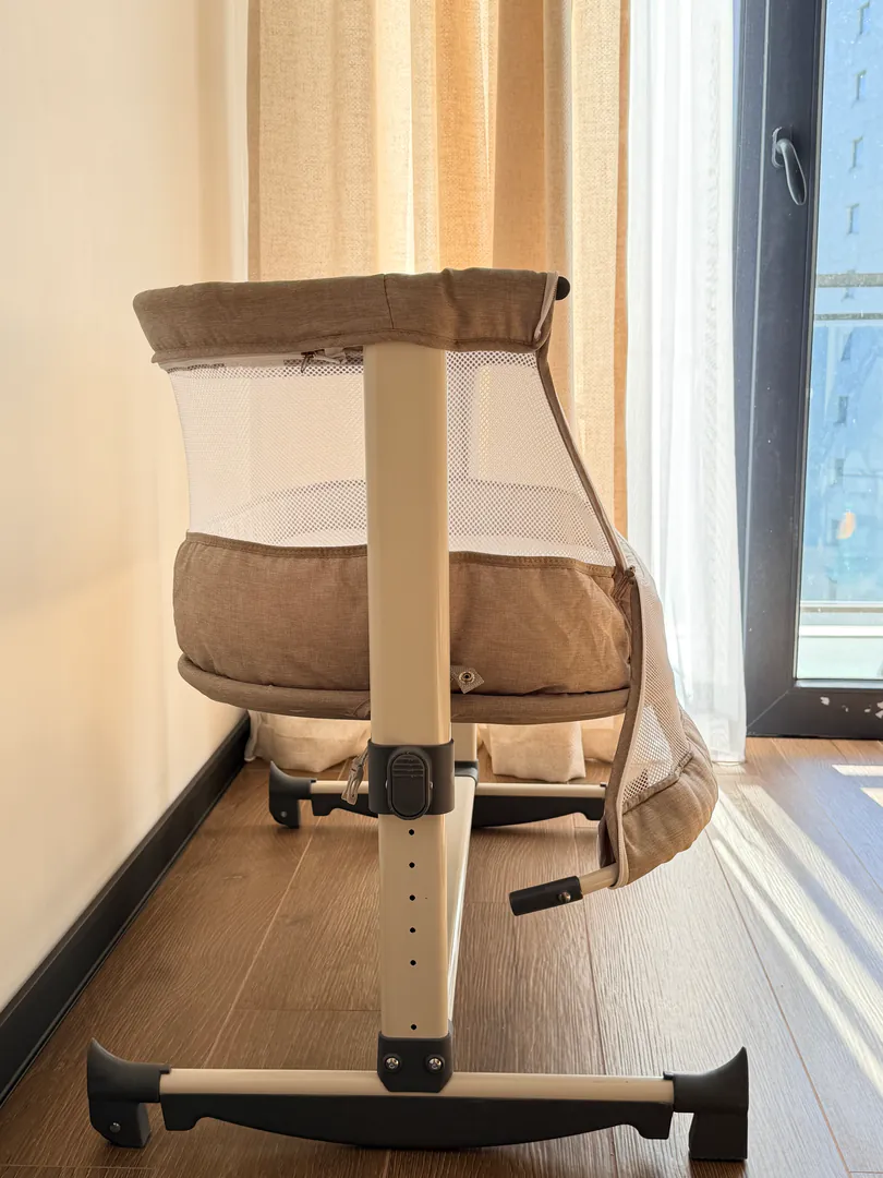 Co-sleeper crib for newborns — photo 3