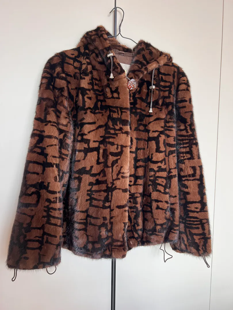Mink fur coat — photo 1