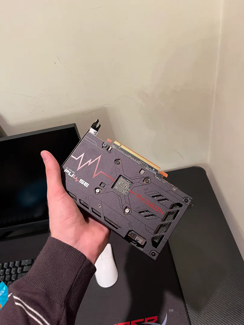 კომპიუტერი RX 6600 8GB SAPPHIRE PULSE i5 9400F 2x8 r — ფოტო 4