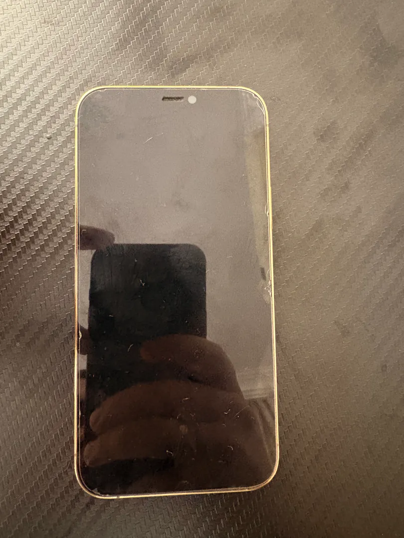 iPhone 12 Pro — photo 2