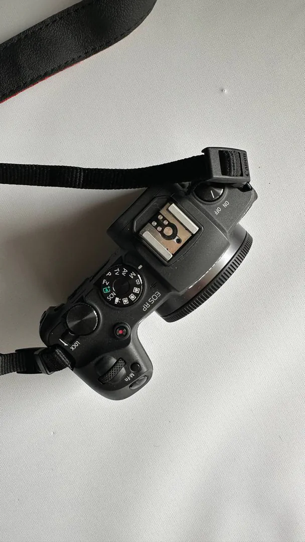 Canon RP body — photo 3