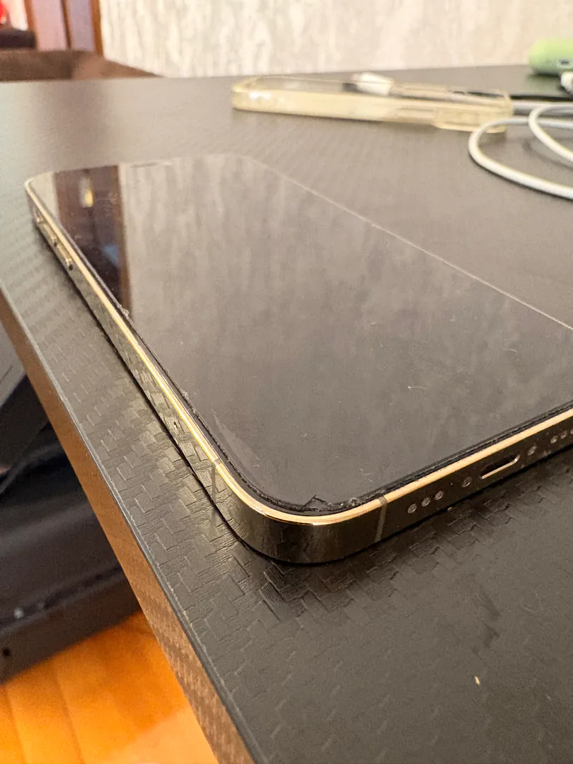 iPhone 12 Pro — photo 3