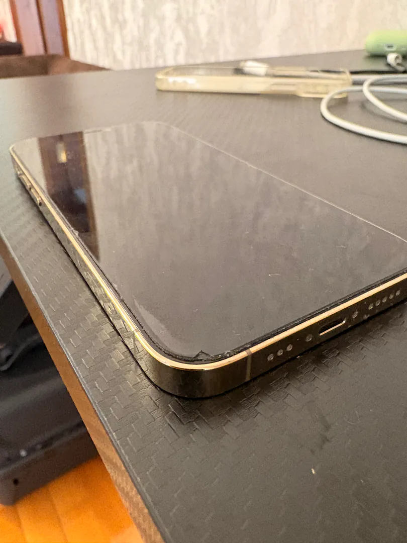 iPhone 12 Pro — photo 4