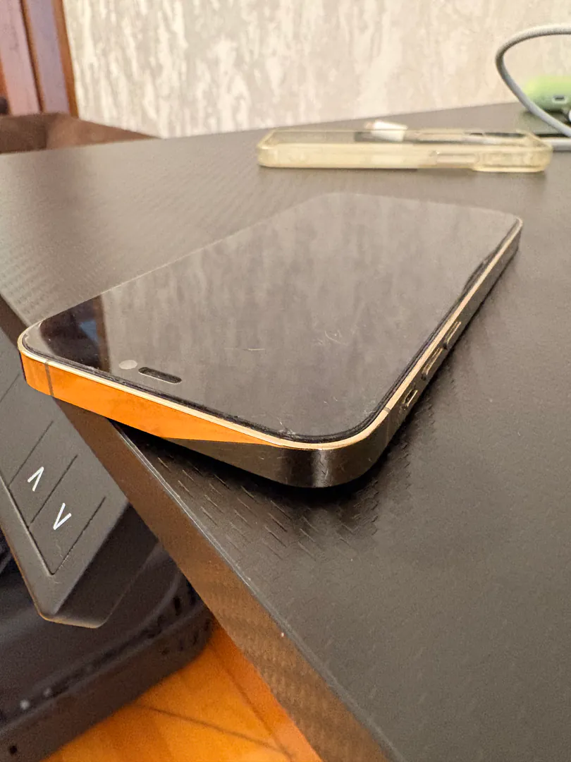 iPhone 12 Pro — photo 6