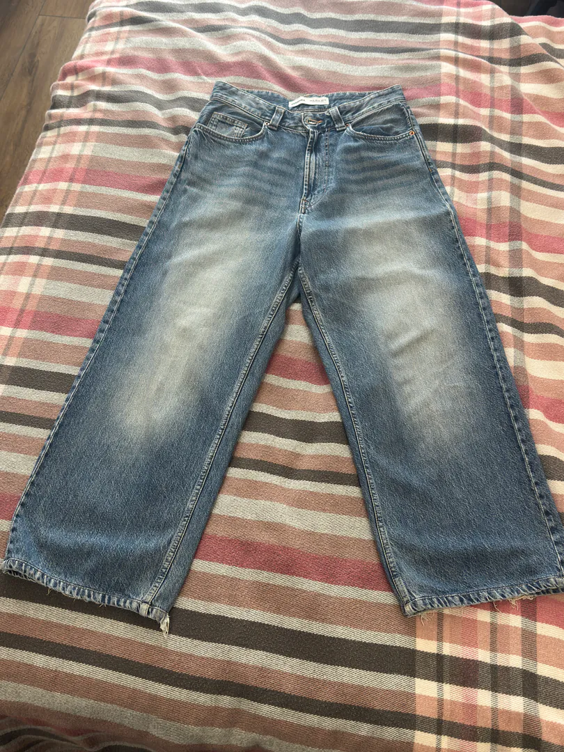 Bershka Baggy Jeans EU38 — ფოტო 1
