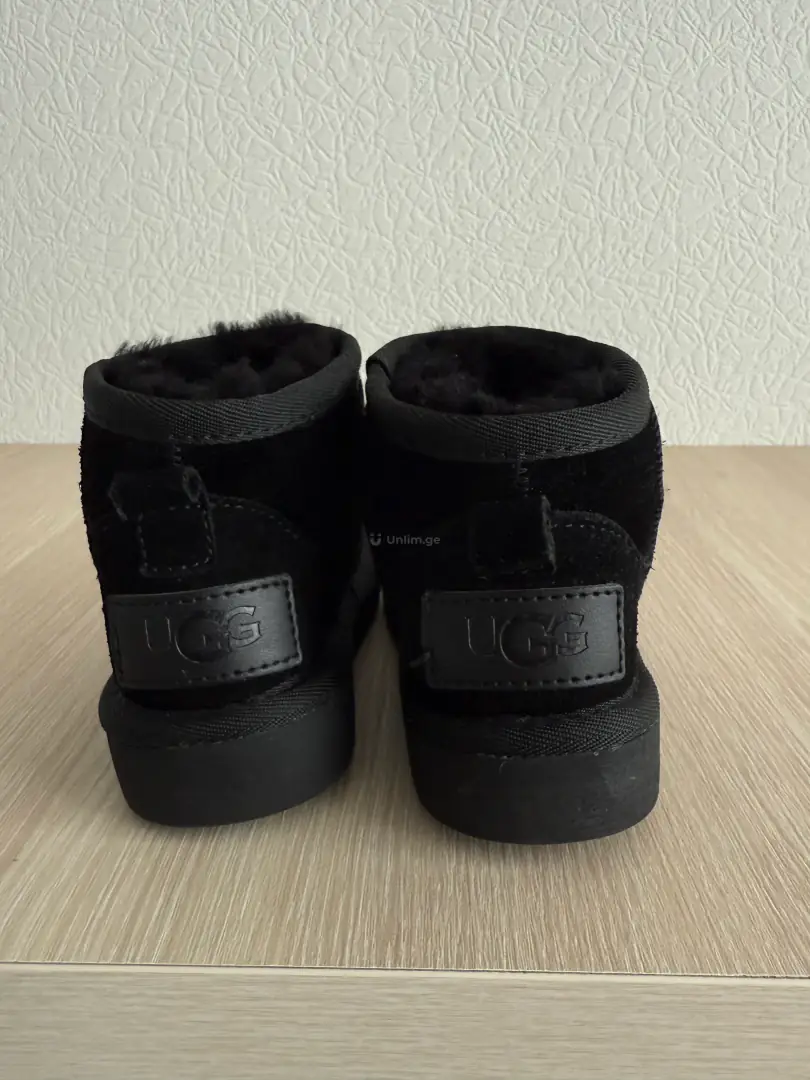 Children's UGG boots — photo 3