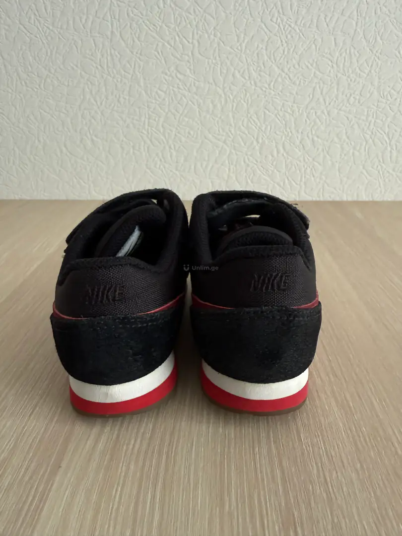Children's Nike sneakers — photo 4