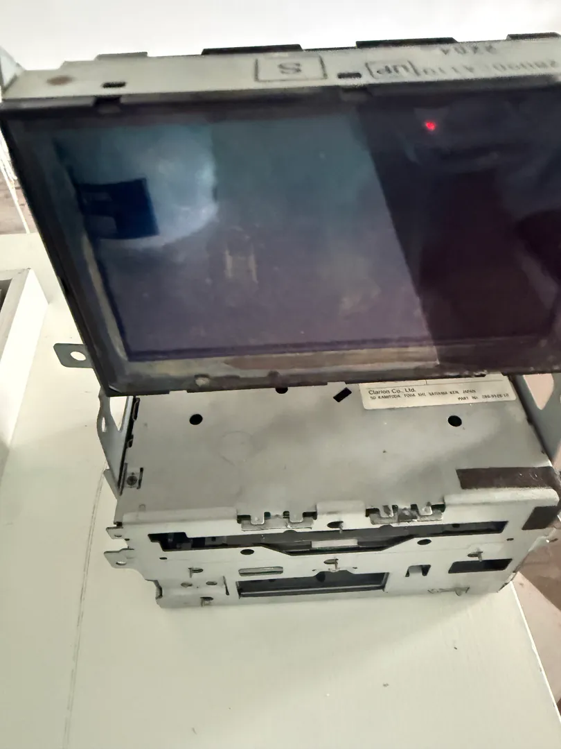 Original factory Clarion display Infiniti FX35 — photo 1