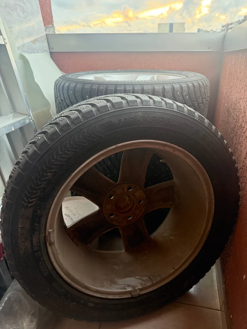 Original wheel set r18 for Dodge challenge — photo 4