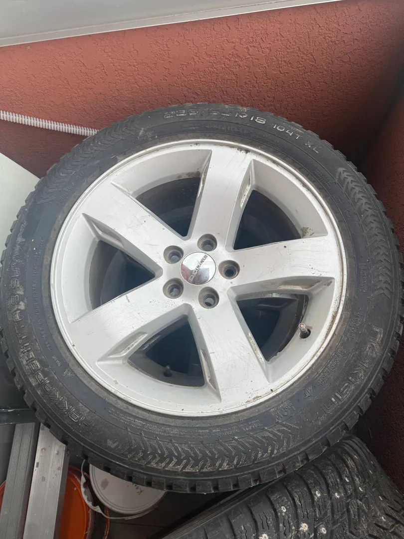 Original wheel set r18 for Dodge challenge — photo 3