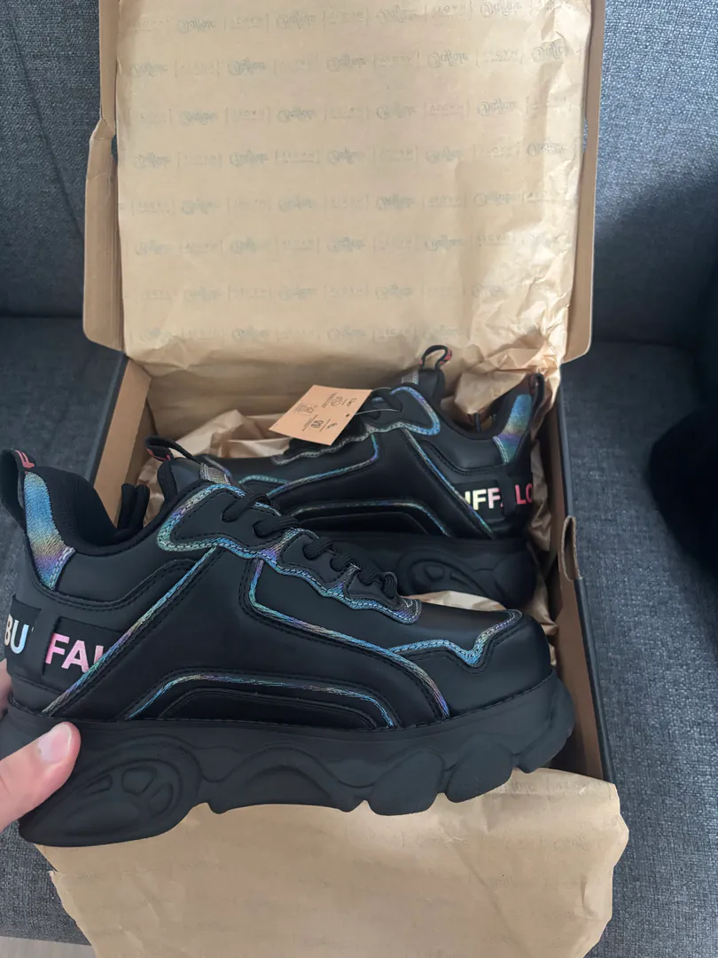 Buffalo CLD shoes — photo 1