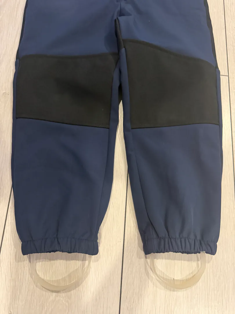 Lassie jumpsuit with free sneakers — photo 6