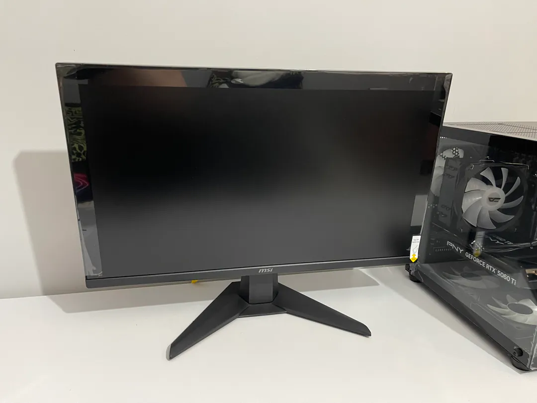Gaming PC + monitor (used) — photo 3