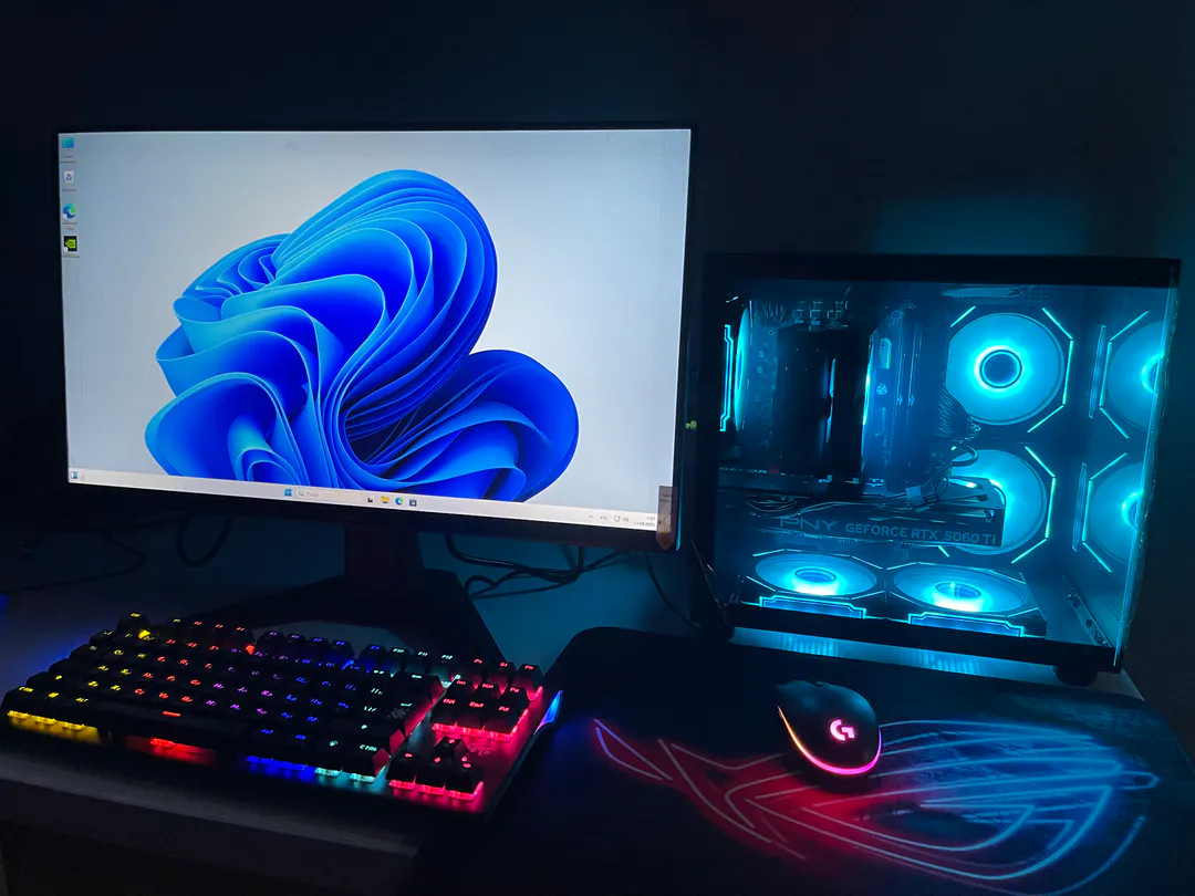 Gaming PC + monitor (used) — photo 1