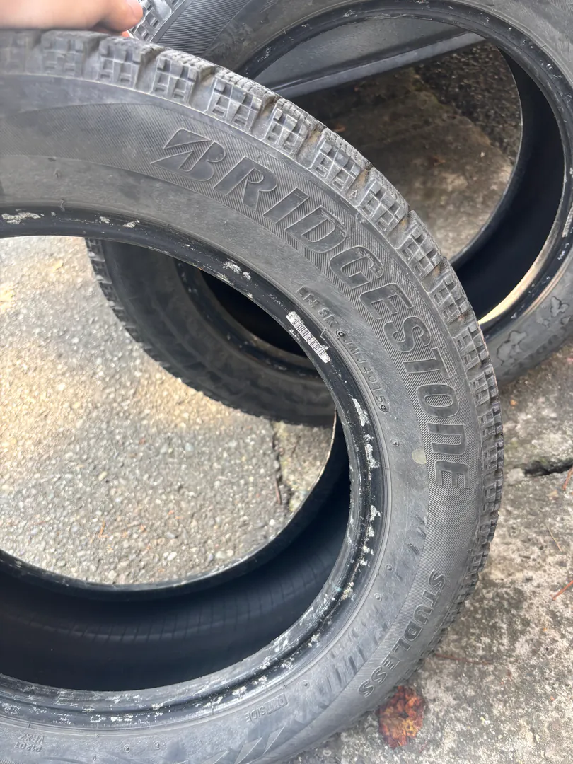 Автомобильные шины Bridgestone 205/55 r16 — фото 1