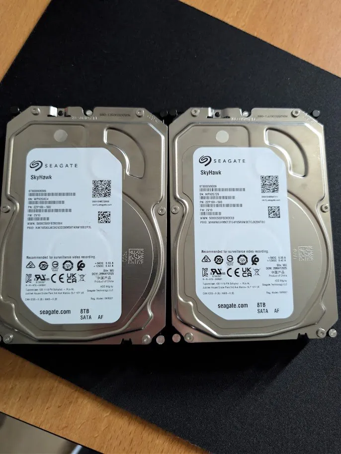 Hard drives for sale, 6TB and 8TB — photo 1