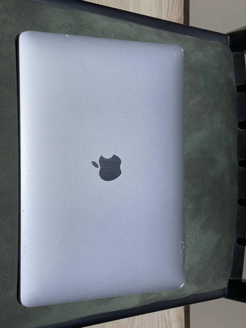 MacBook — photo 1