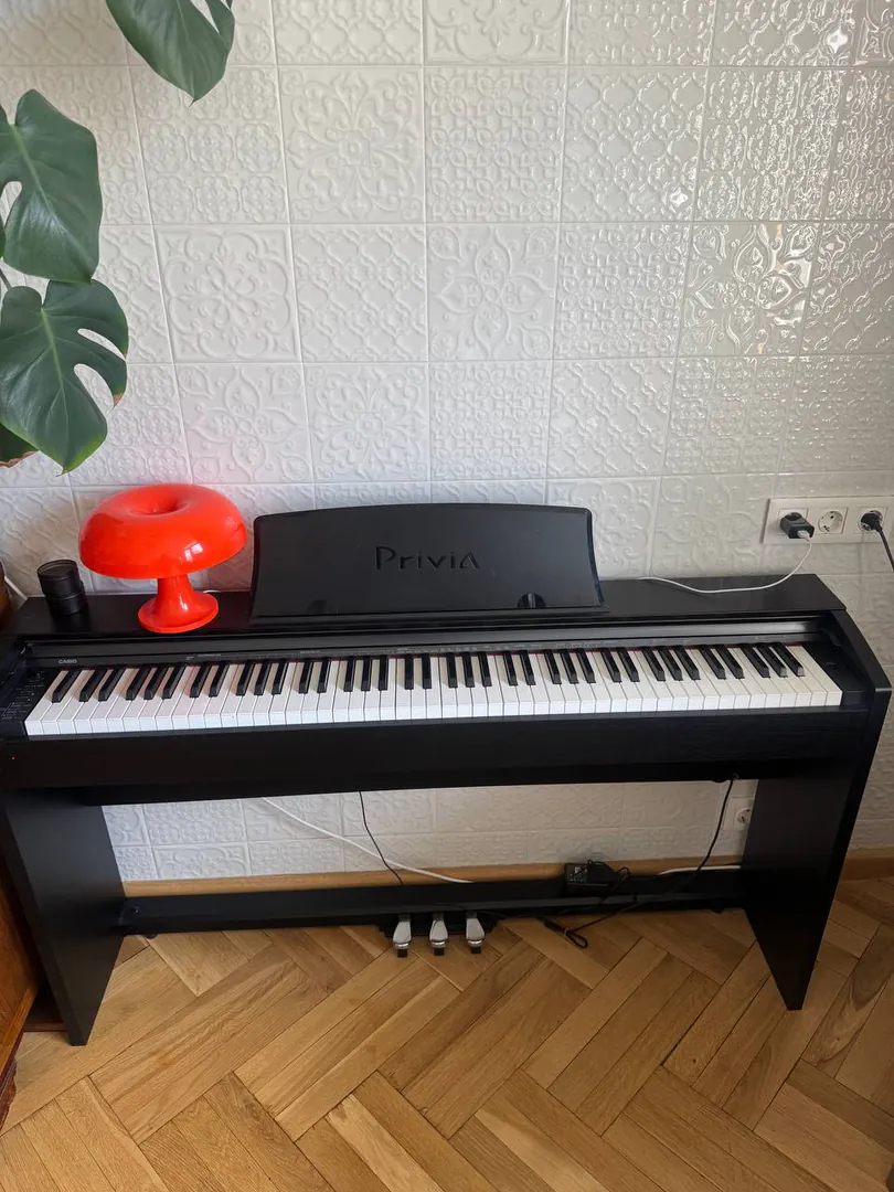 Casio Privia PX-735 Digital Piano / For Sale — photo 2