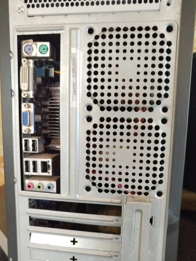 კომპიუტერი ოფისის/სწავლებისთვის i3, 8GB RAM, 256GB SSD — ფოტო 3